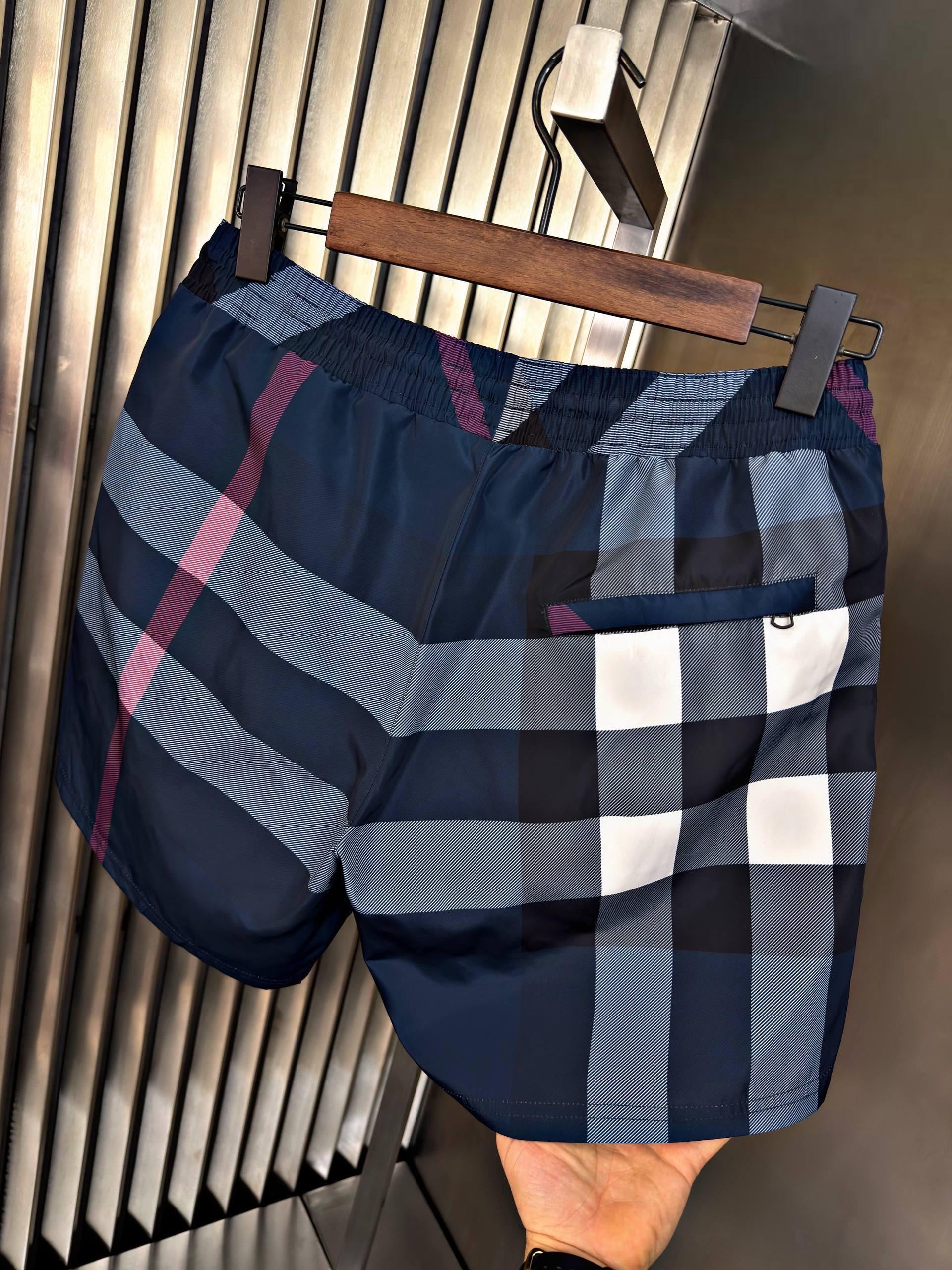 Burberry Deniz Şort