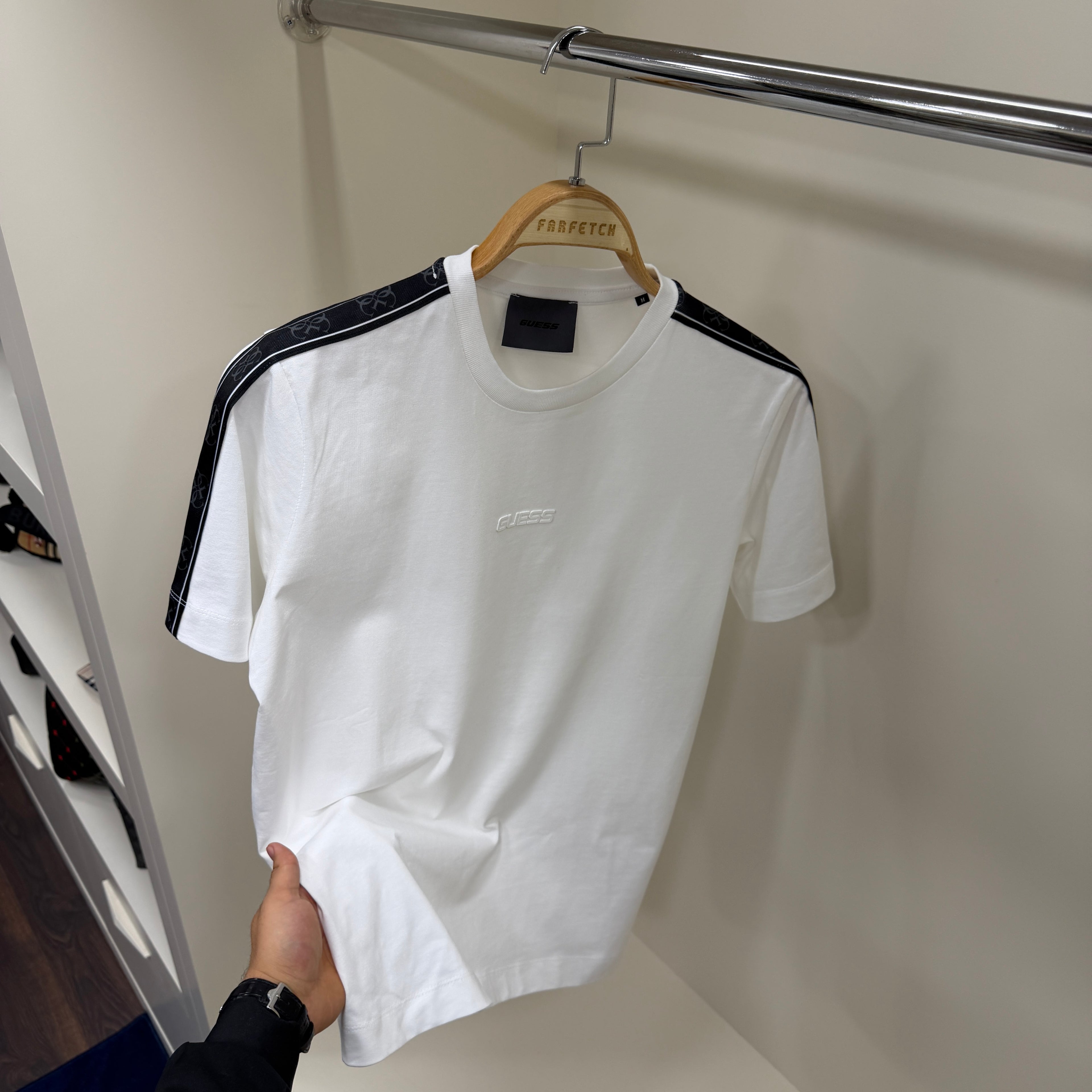 Guees Beyaz Tshirt