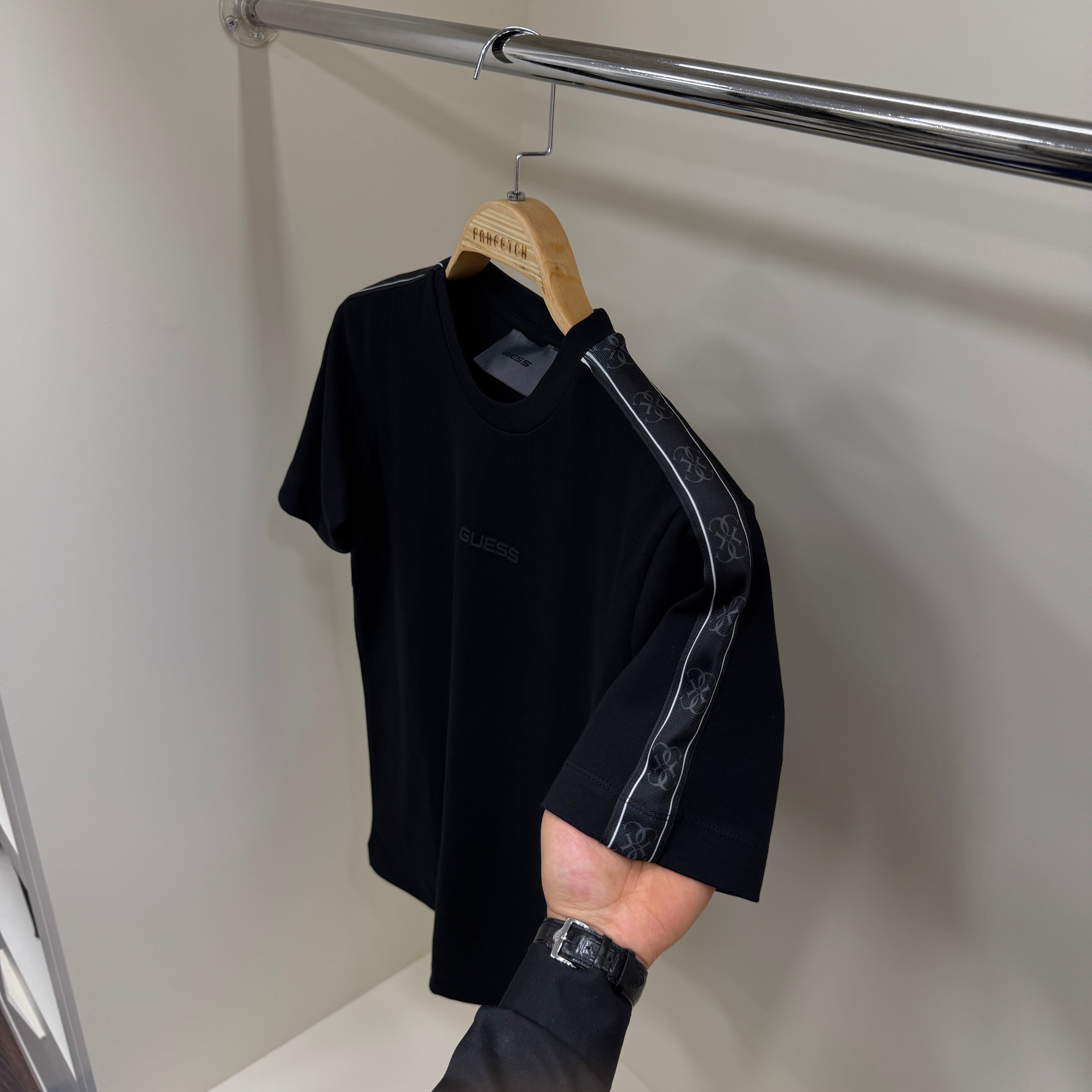 Guess Siyah Tshirt