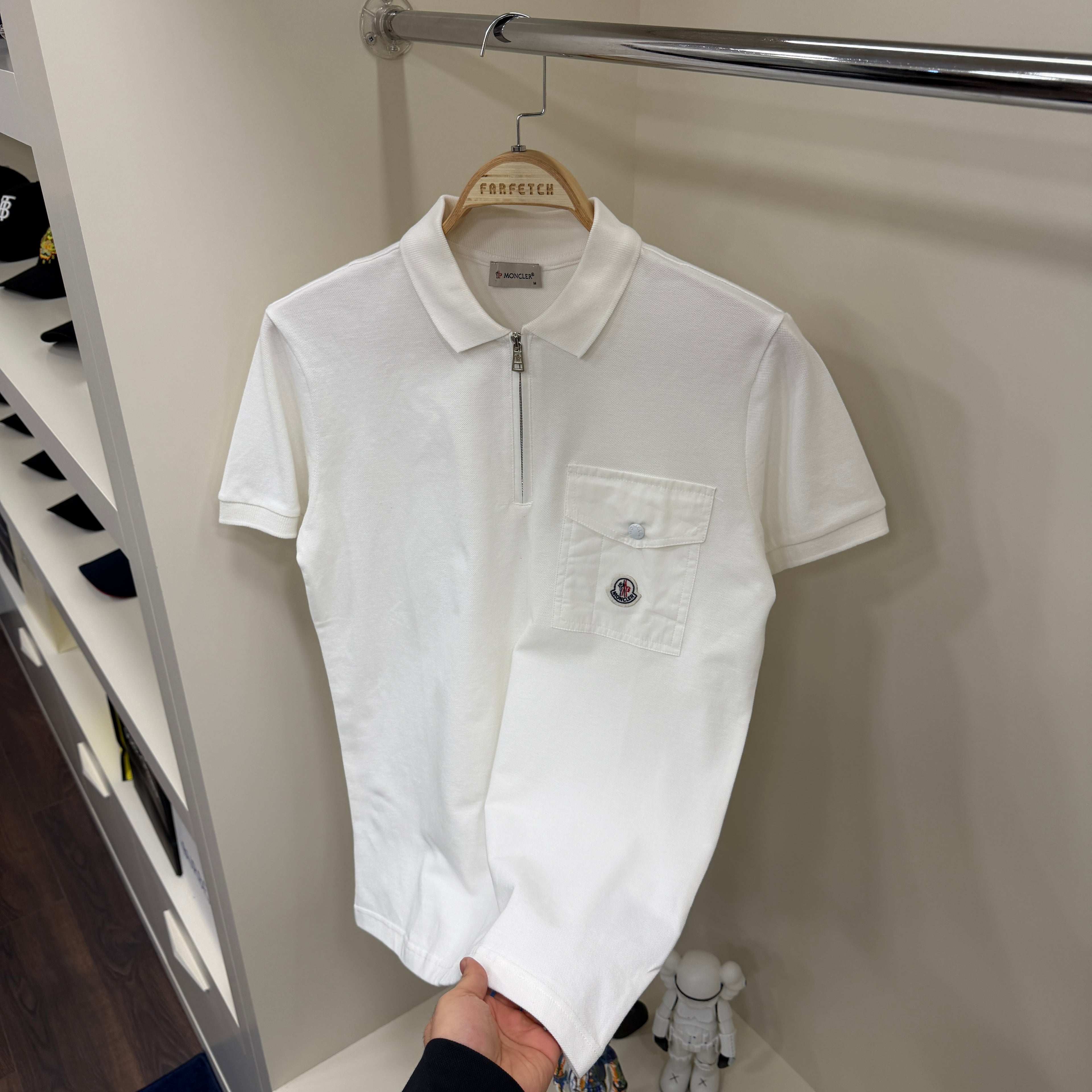 Moncler Cepli  Beyaz Polo Yaka Tshirt