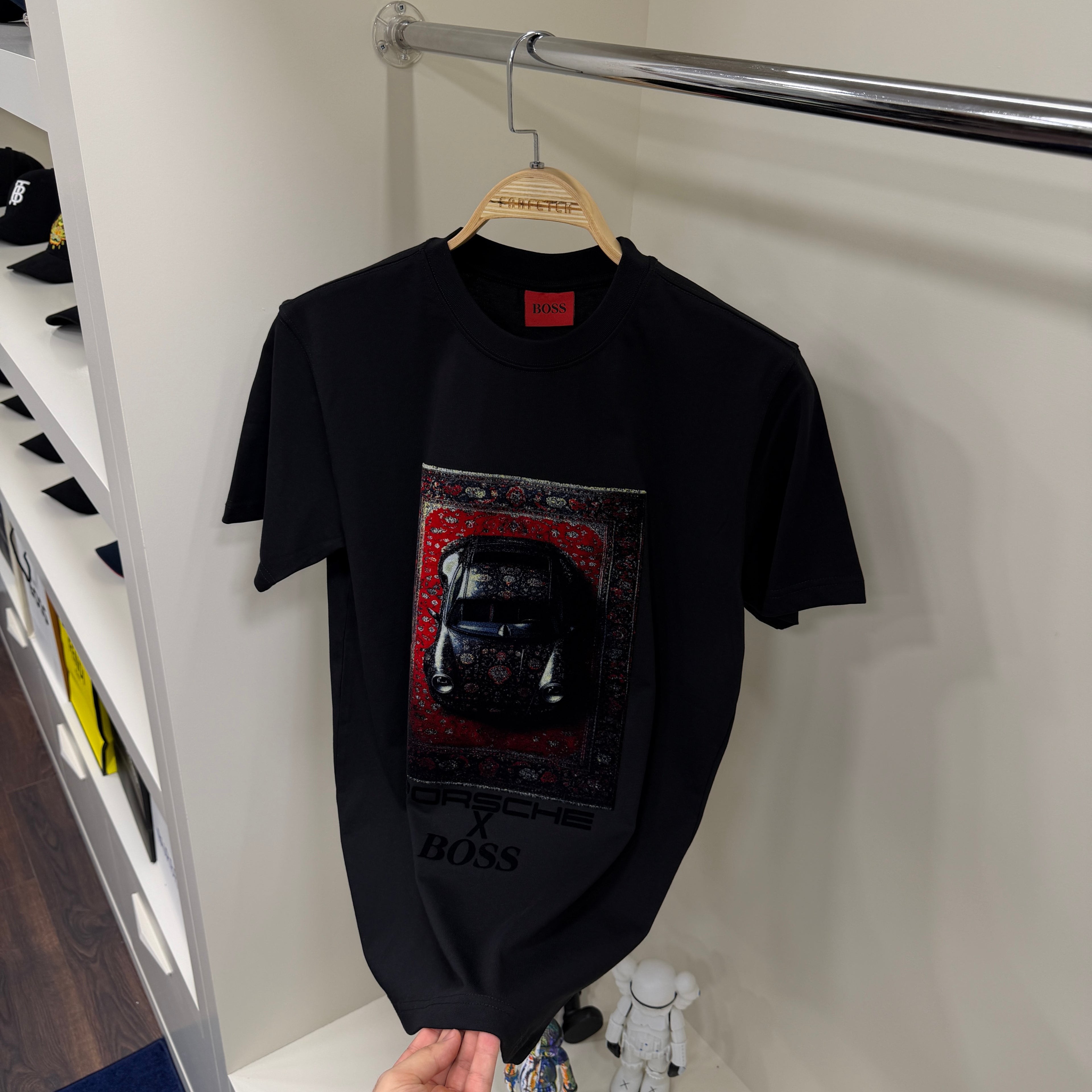 Hugo Boos Flok Baskı Siyah T-shirt