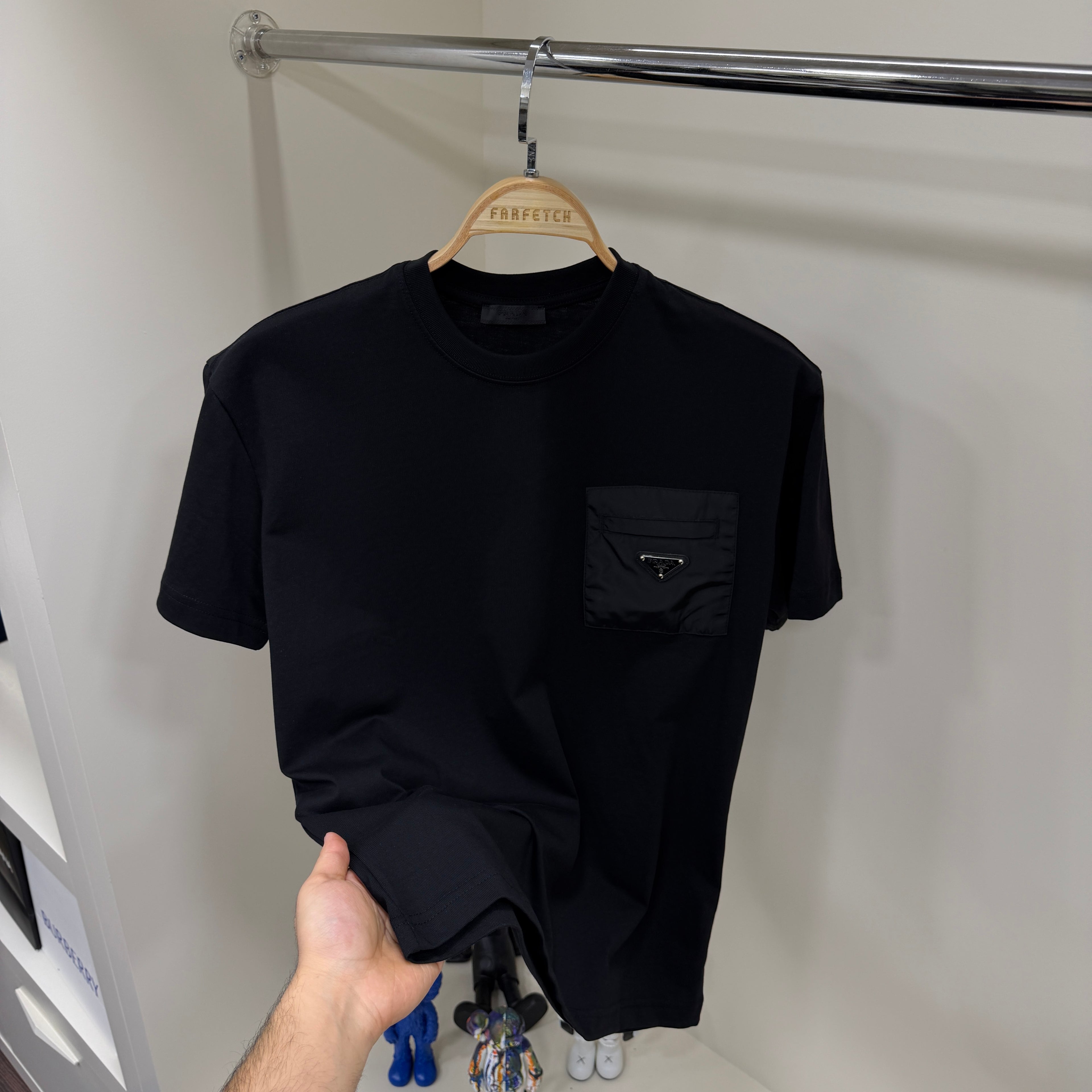 Prada Cep Detay Siyah T-Shirt