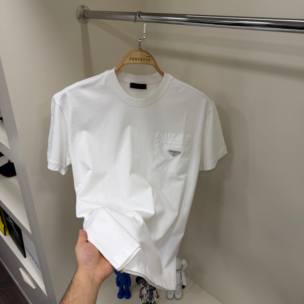 Prada Cep Detay Beyaz T-Shirt