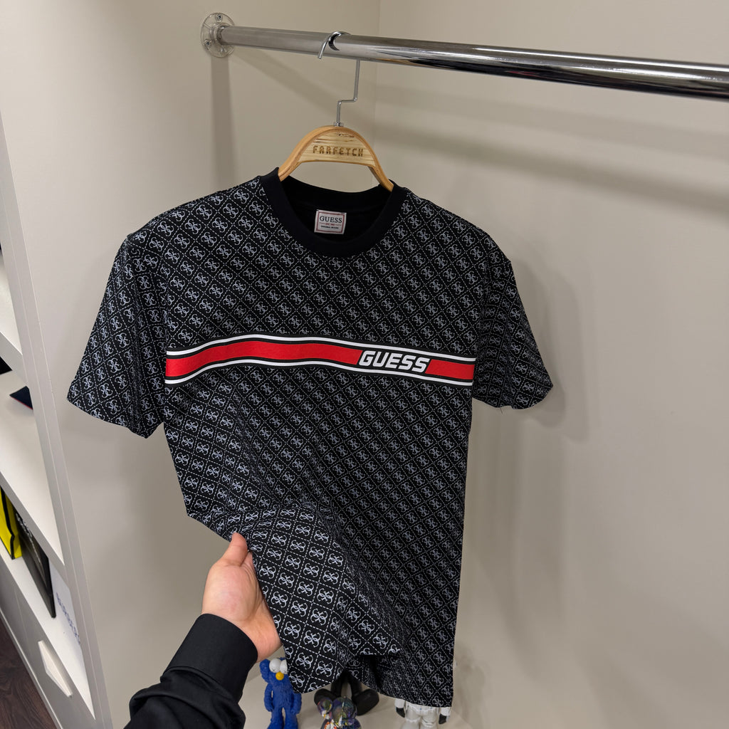 Guess  Full Baskılı Siyah T-Shirt
