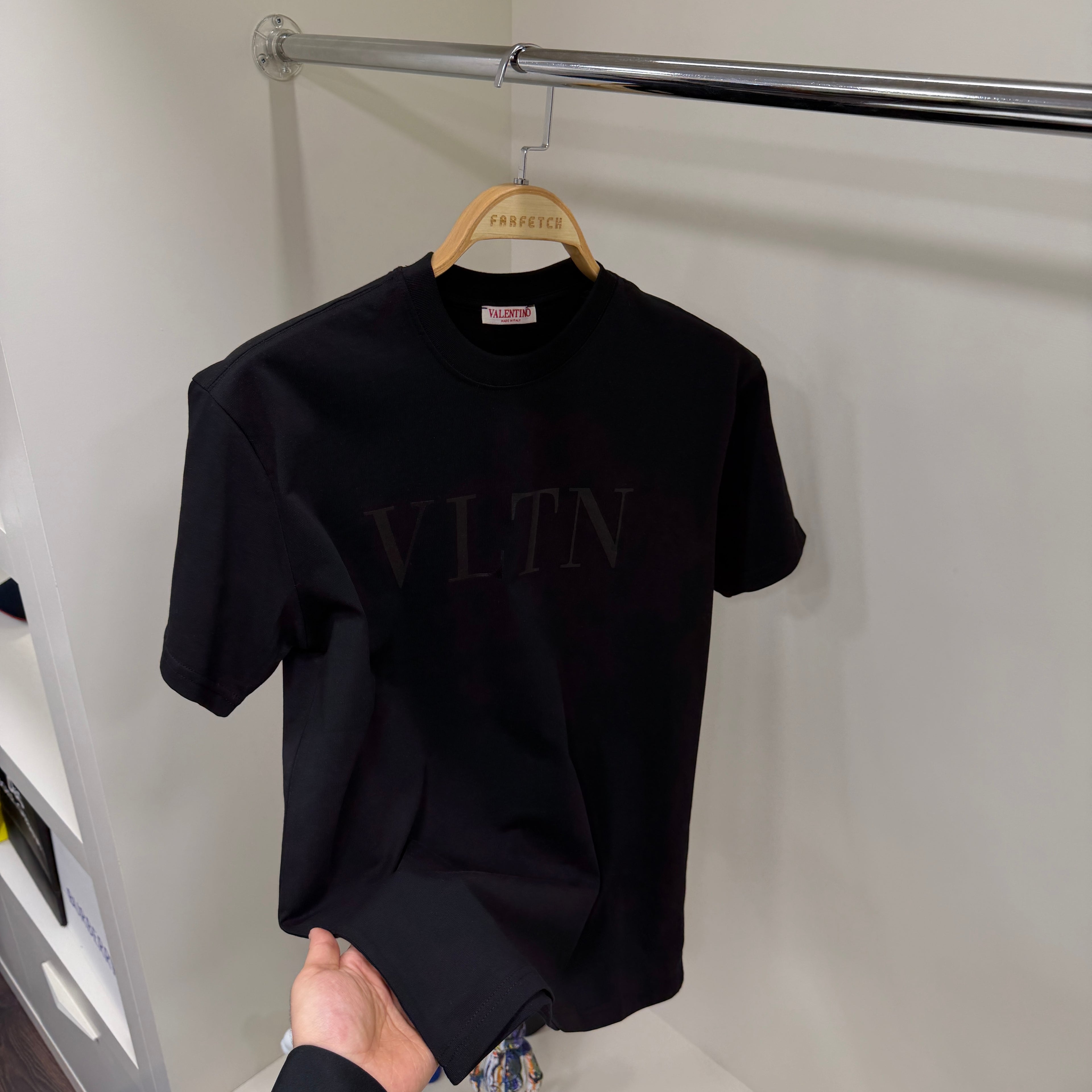 Valentino Göğüs  Detay Siyah  T-Shirt