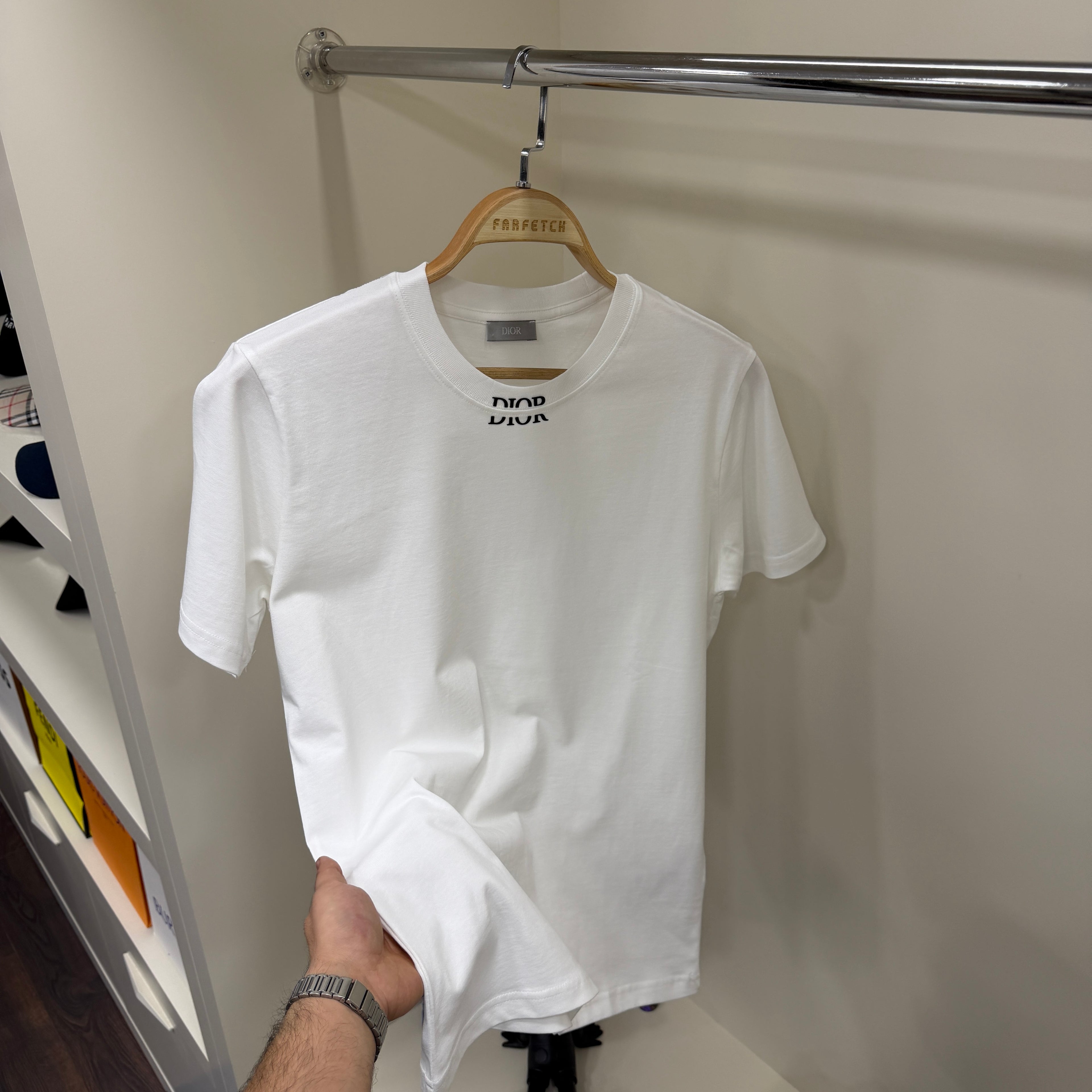 Dıor Yaka Detay Beyaz T-Shirt