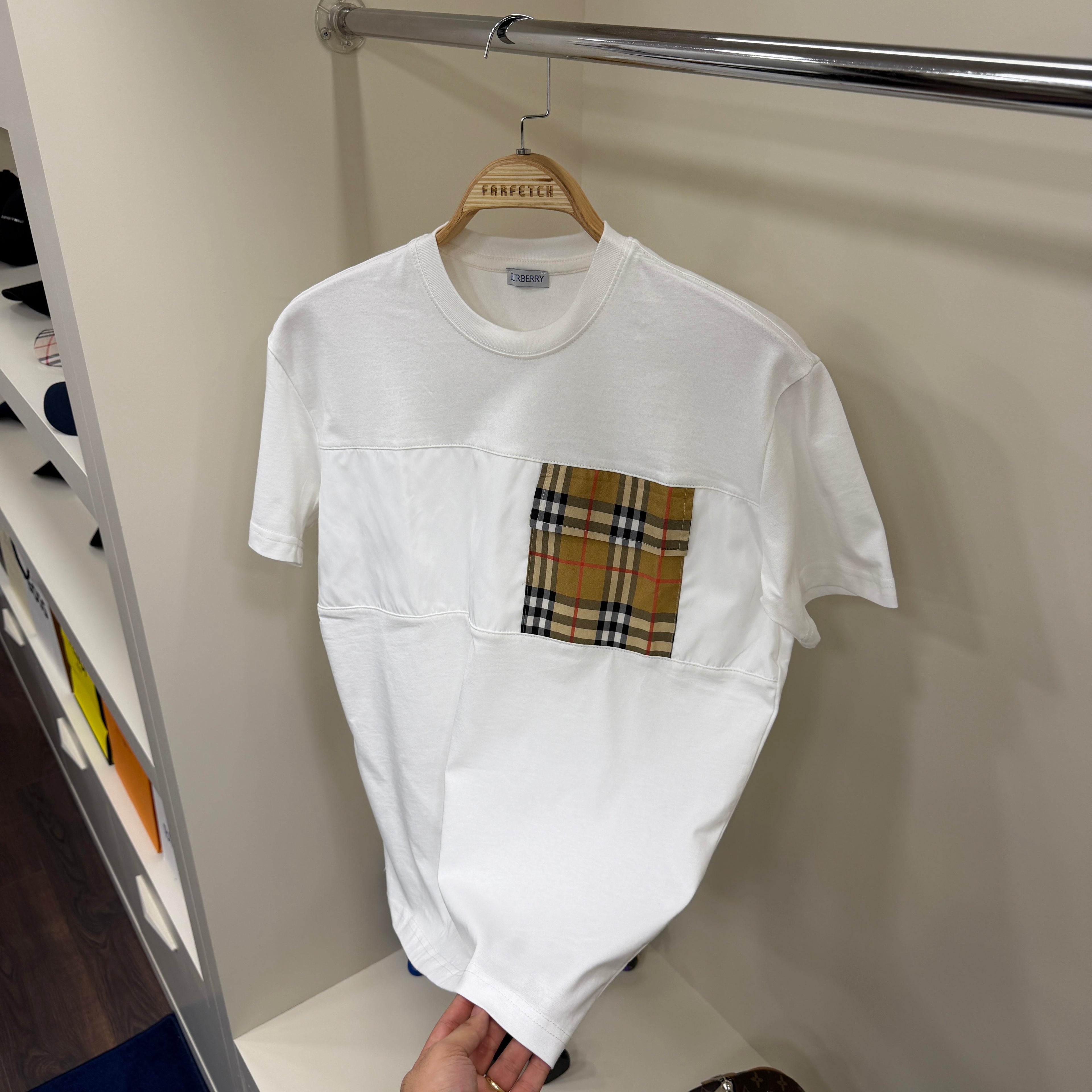 Burberry Cep Detay Beyaz T-Shirt