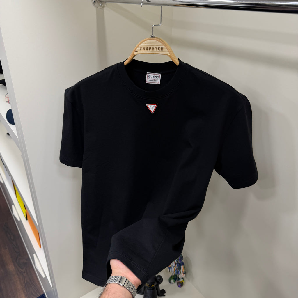 Guess Göğüs Detay Siyah T-Shirt
