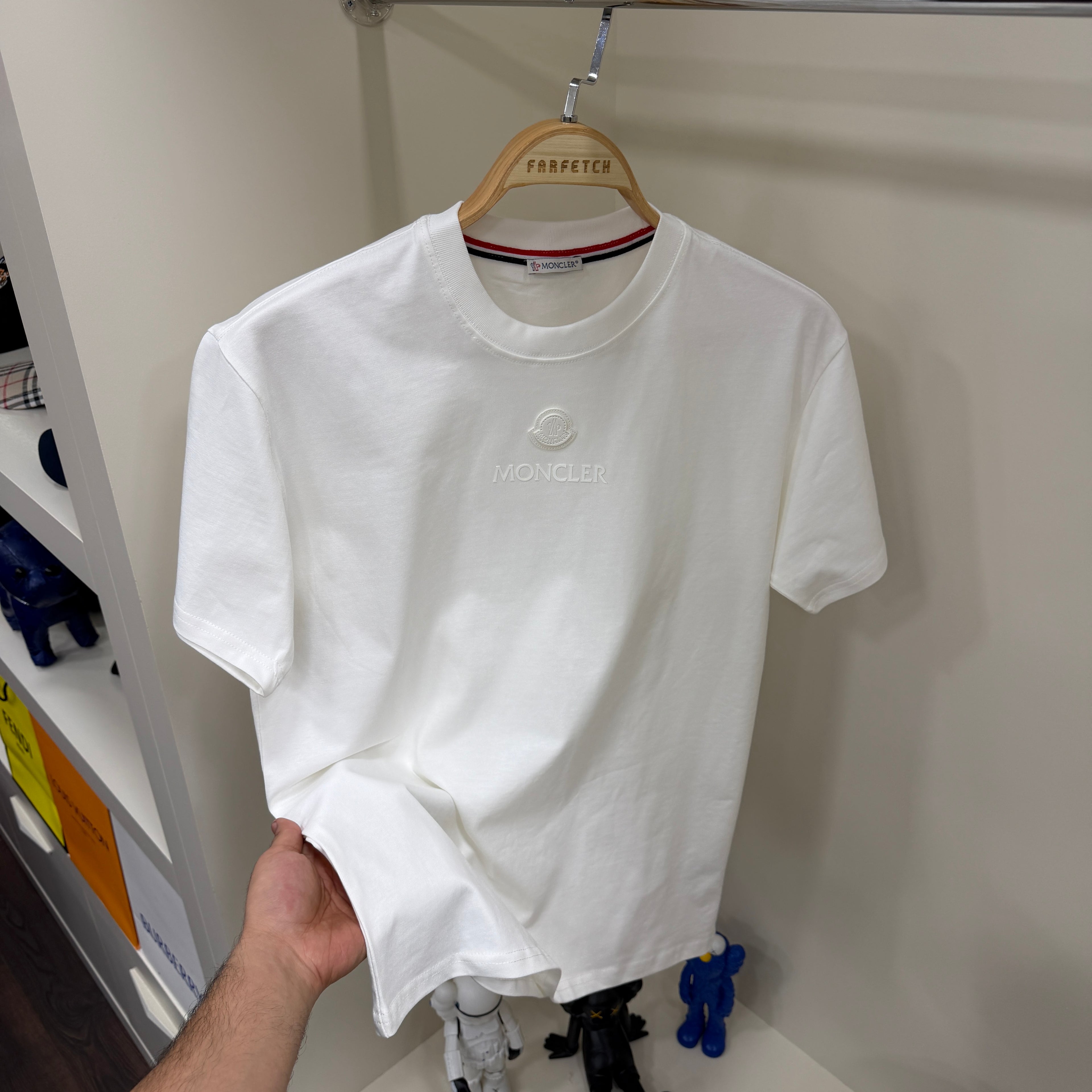 Moncler Gögüs Detay Beyaz T-Shirt